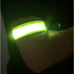 明るい 安全 安全対策 ナイトラン 夜 ランニング ウォーキング サイクリング バイク 衝突防止 反射板 LED 