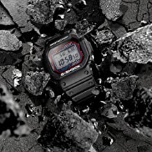 瓦礫とG-SHOCK（時計）