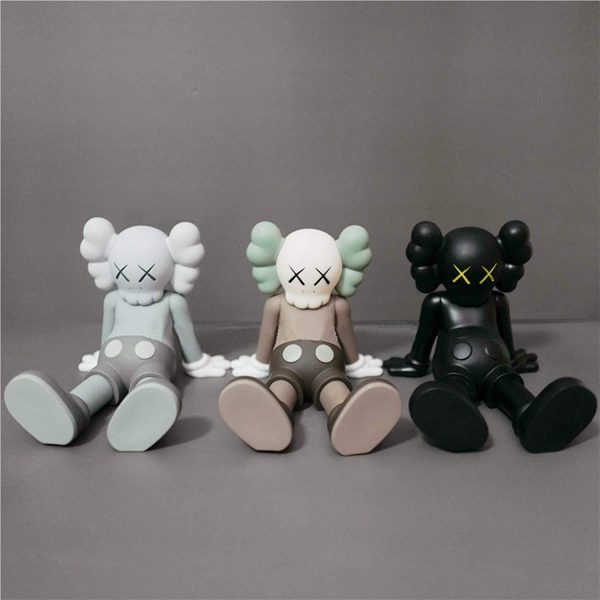 KAWS 玩具ストリートアートPVCアクションフィギュアモデルアートトイズアクション装飾レストランの装飾 … (グレー) - 画像 (3)