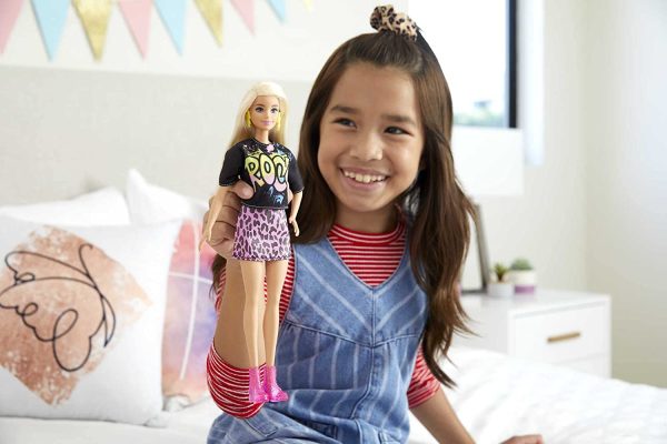 バービー(Barbie) ファッショニスタ ブラックTシャツ 【着せ替え人形】【専用収納ケース付き】【3歳~】 - 画像 (6)