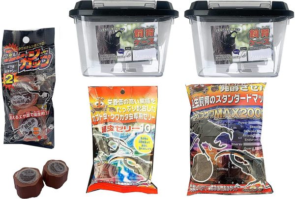 カブトムシ＆クワガタムシ すぐに飼育できるセット 昆虫すごいぜ！ セット内容 ●飼育ケース ★廃盤プレミアム昆虫王国（Black）2個セット ●昆虫マット2? カブクワマックス2000（上質くぬぎナラ材使用） ●エサ皿（洗えるタイプで超清潔）2個 ●クワガタ虫、カブト虫、外国産甲虫 専用ゼリー 1袋 10個入 消費期限 2024年3月 こどもワクワク体験 大人も楽しい夏休み◎ - 画像 (5)